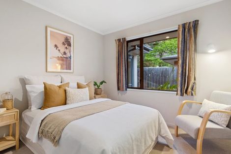 Photo of property in 1 Castleview Lane, Heathcote Valley, Christchurch, 8022