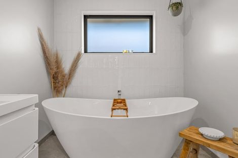 Photo of property in 6 Dunlops Crescent, Marshland, Christchurch, 8083