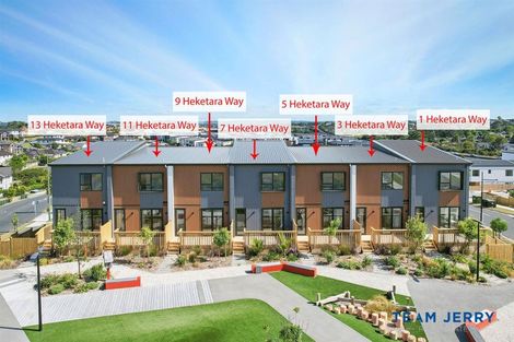 Photo of property in 1 Heketara Way, Massey, Auckland, 0614