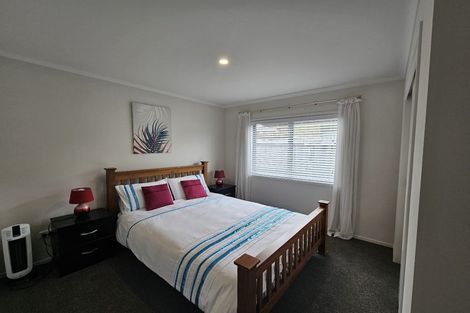 Photo of property in 16 Fuller Street, Papamoa Beach, Papamoa, 3118