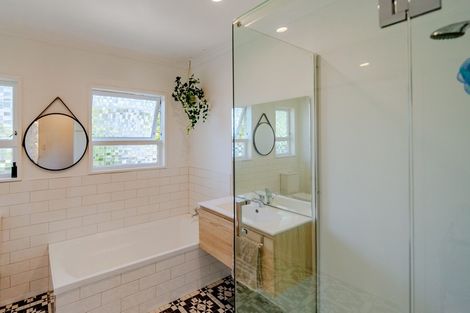 Photo of property in 37 Coventry Avenue, Tamatea, Napier, 4112