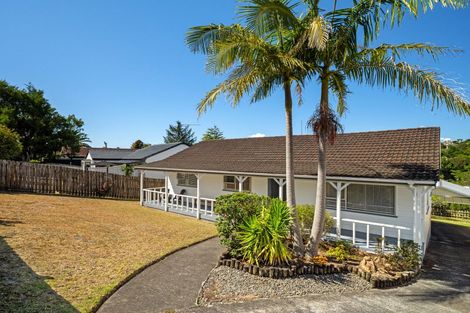 Photo of property in 38 John Downs Drive, Browns Bay, Auckland, 0630