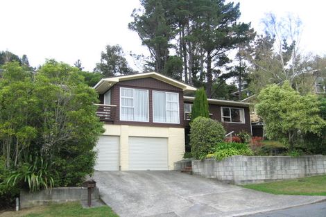 Photo of property in 22 Chichester Drive, Pinehaven, Upper Hutt, 5019