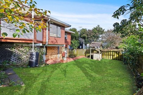 Photo of property in 2/57 Howe Street, Howick, Auckland, 2014