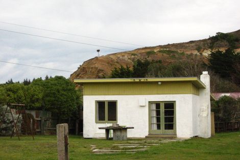 Photo of property in 19 Kahika Street, Aramoana, Port Chalmers, 9082