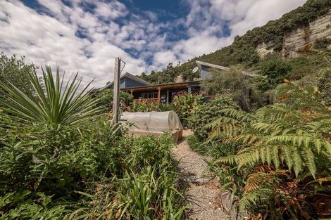 Photo of property in 28 Nikau Heights, Little Wanganui, Karamea, 7893