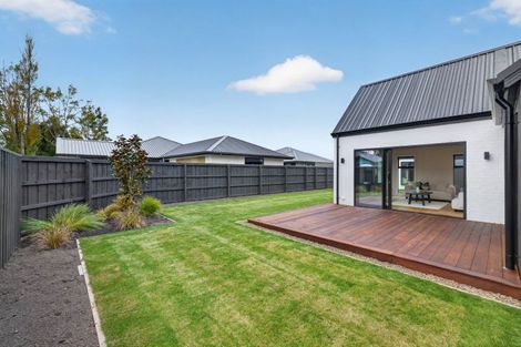 Photo of property in 28 Inch Crescent, Rangiora, 7400