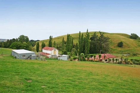 Photo of property in 1 Brown Road, Lawrence, 9593