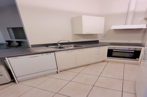 Photo of property in Haight Ashbury House, 2/11a Johnston Street, Wellington Central, Wellington, 6011