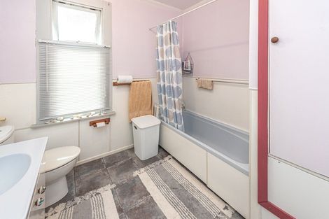 Photo of property in 28 Kawatiri Avenue, Gonville, Whanganui, 4501