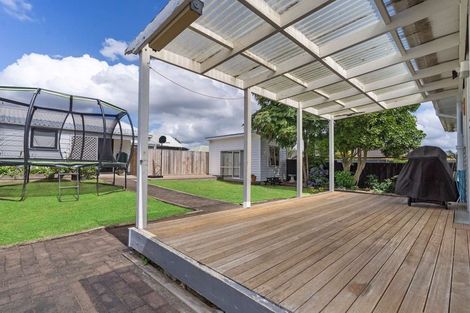 Photo of property in 1/18 Cliff Road, Papakura, 2110