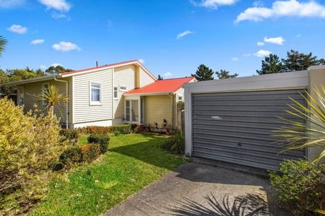 Photo of property in 112 Jamaica Drive, Grenada North, Wellington, 5028