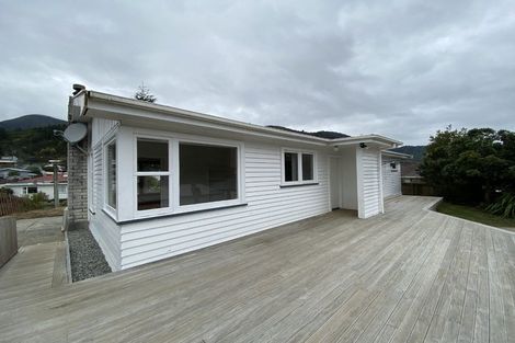 Photo of property in 76 Hampden Street, Picton, 7220