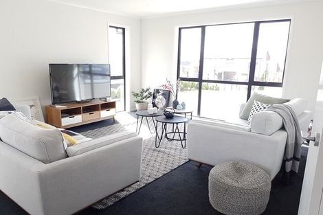 Photo of property in 3 Te Aparangi Crescent, Papakura, 2582