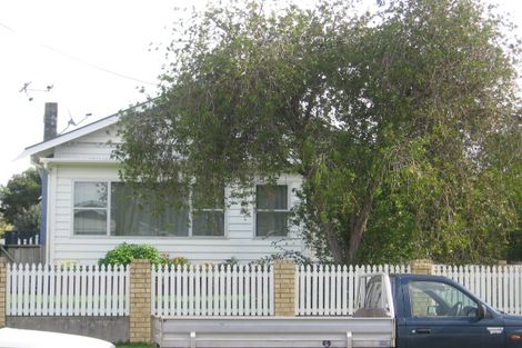 Photo of property in 6 Bernard Street, Avenues, Whangarei, 0110