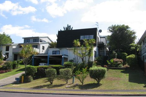 Photo of property in 26 Montclair Rise, Browns Bay, Auckland, 0630