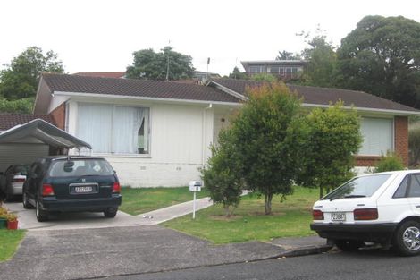 Photo of property in 5 Sovereign Place, Glenfield, Auckland, 0629