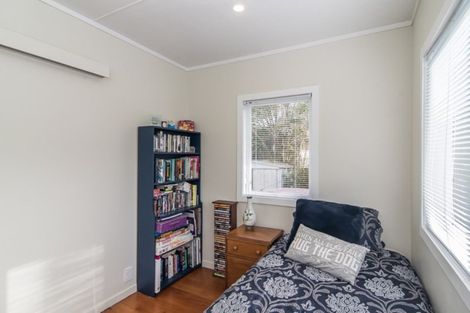 Photo of property in 5 Aorangi Road, Paraparaumu, 5032