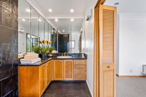 Photo of property in 24 Gorman Street, Macandrew Bay, Dunedin, 9014