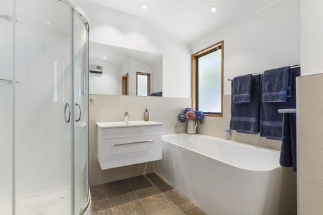 Photo of property in 3/96 Bleakhouse Road, Bucklands Beach, Auckland, 2014