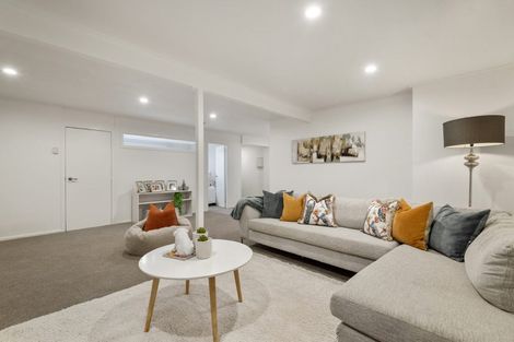 Photo of property in 473 Beach Road, Murrays Bay, Auckland, 0630