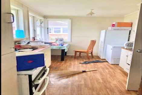 Photo of property in 43 Birdwood Road, Pukekohe, 2120