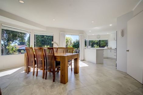 Photo of property in 25 Dallinger Street, St Andrews, Hamilton, 3200