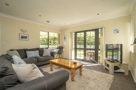 Photo of property in 4 Claverton Grove, Churton Park, Wellington, 6037