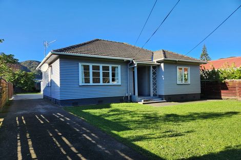 Photo of property in 4 Durham Crescent, Fairfield, Lower Hutt, 5011