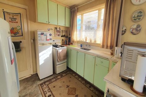 Photo of property in 5 Edward Street, Waimate, 7924