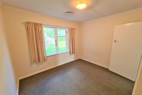 Photo of property in 27 Fraser Street, Wainuiomata, Lower Hutt, 5014