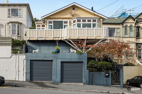 Photo of property in 6 Hawker Street, Mount Victoria, Wellington, 6011