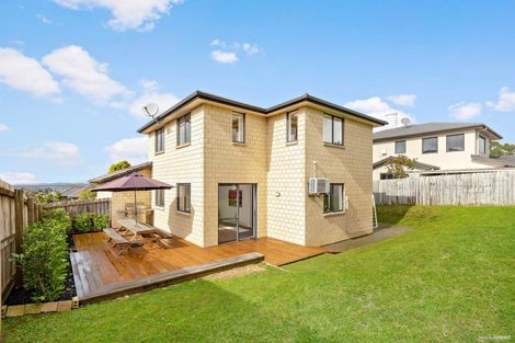 Photo of property in 33 Cityview Place, Massey, Auckland, 0614