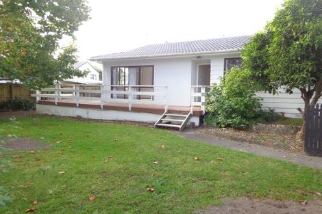 Photo of property in 12 Hamblyn Place, Ranui, Auckland, 0612