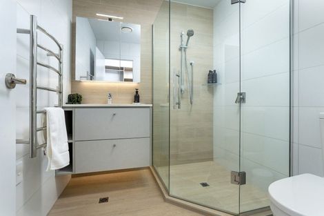 Photo of property in The Victor, 403/4 Bute Road, Browns Bay, Auckland, 0630