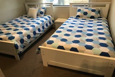 Photo of property in 87 Knights Road, Rothesay Bay, Auckland, 0630