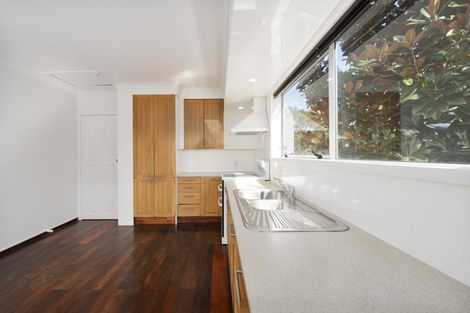 Photo of property in 3 Spargo Road, Massey, Auckland, 0614