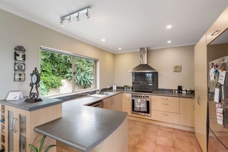 Photo of property in 136 Valley Road, Pukekohe, 2120