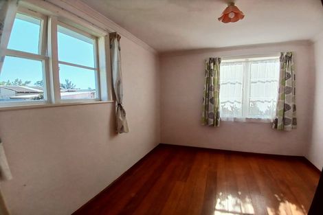 Photo of property in 183 Egmont Street, Patea, 4520