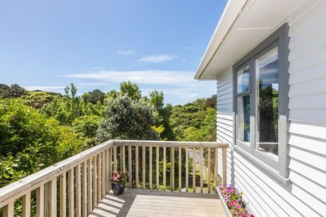 Photo of property in 8 Muri Road, Pukerua Bay, 5026