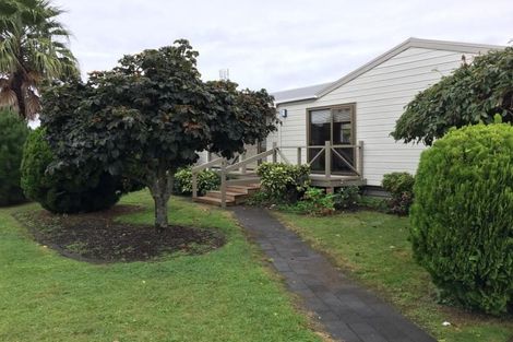 Photo of property in 5 Evanda Crescent, Conifer Grove, Takanini, 2112