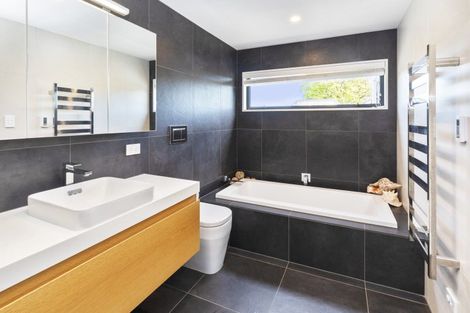 Photo of property in 30b Jacksons Road, Merivale, Christchurch, 8014