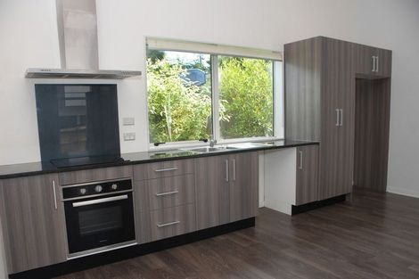 Photo of property in 559b Glenfield Road, Glenfield, Auckland, 0629