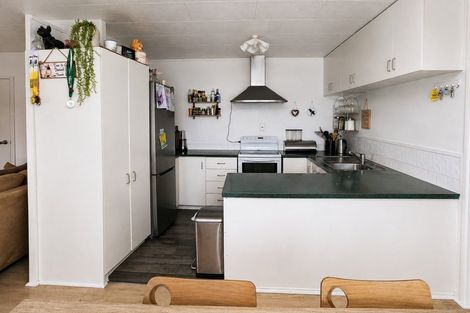 Photo of property in 42 Riverton Drive, Randwick Park, Auckland, 2105