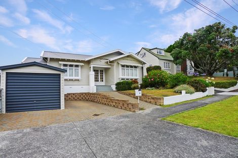Photo of property in 6 Admiral Beatty Avenue, Mount Roskill, Auckland, 1041
