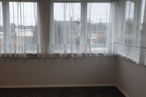 Photo of property in 6a Matahourua Crescent, Cannons Creek, Porirua, 5024