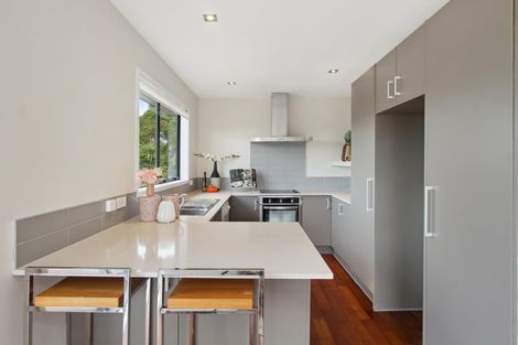 Photo of property in 4 Korotaha Terrace, Rothesay Bay, Auckland, 0630