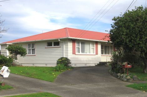 Photo of property in 8a Barsi Grove, Avalon, Lower Hutt, 5011