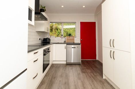Photo of property in 5 Beeche Place, Birkdale, Auckland, 0626