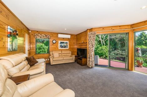 Photo of property in 9 Hurworth Grove, Waikanae, 5036